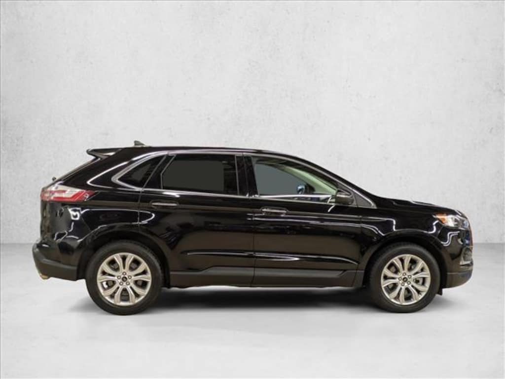 Used 2024 Ford Edge Titanium SUV
