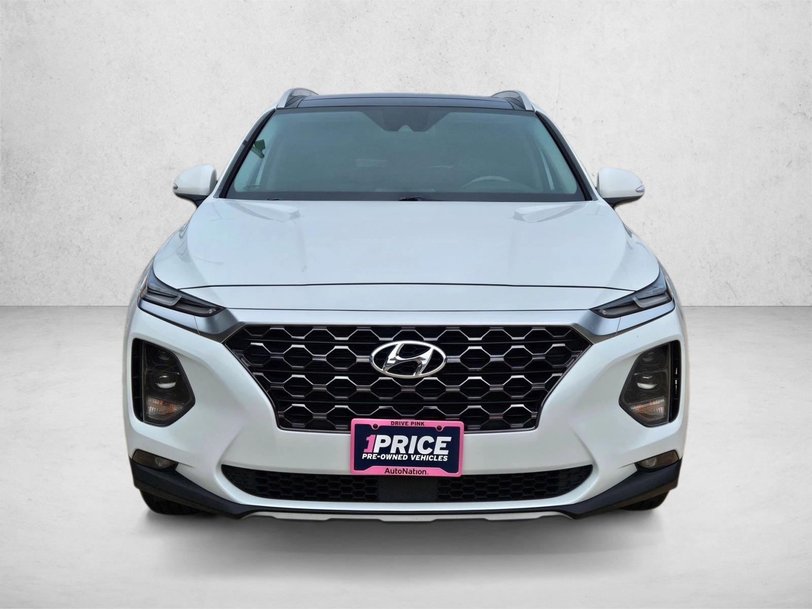 2020 Hyundai Santa Fe SEL photo 2