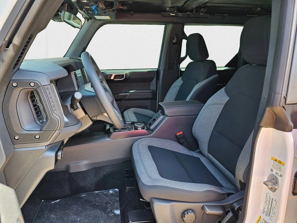 New 2025 Ford Bronco Base SUV