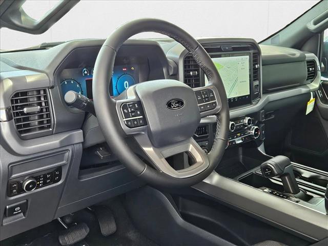2025 Ford F-150 XLT photo 3