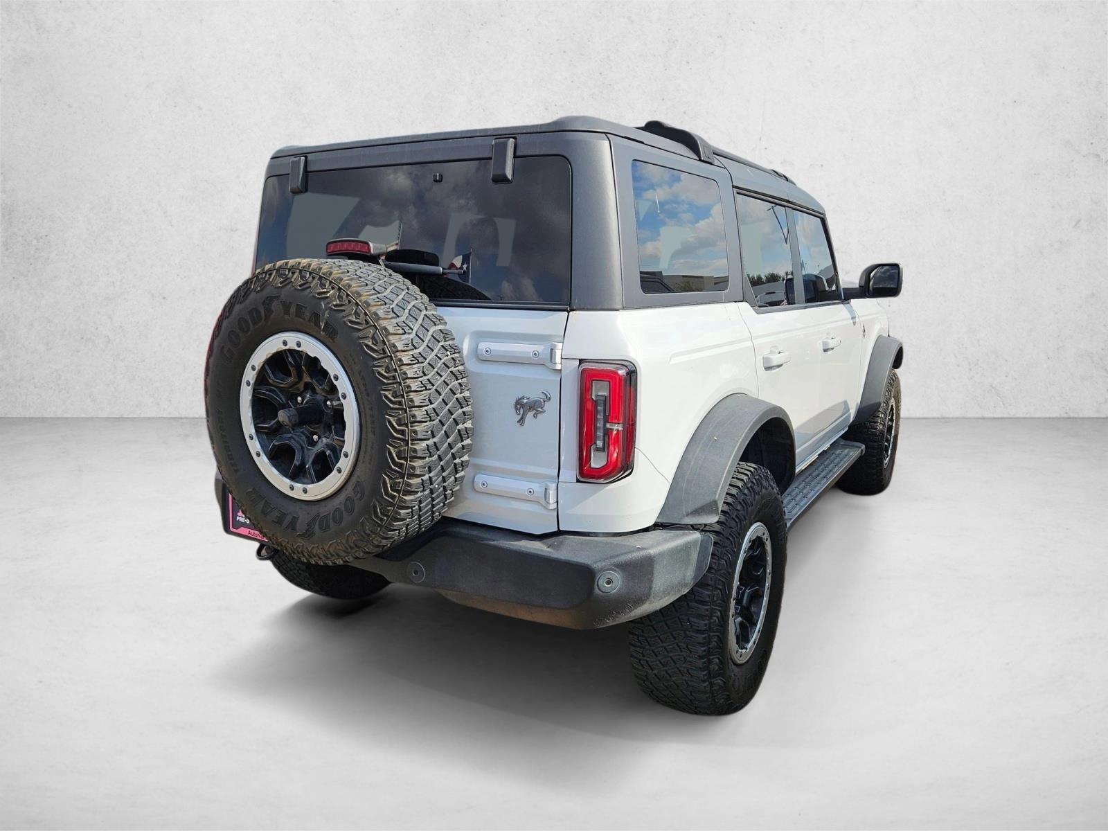 2023 Ford Bronco Outer Banks photo 4