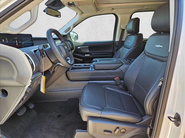 2025 Ford Expedition Platinum photo 4
