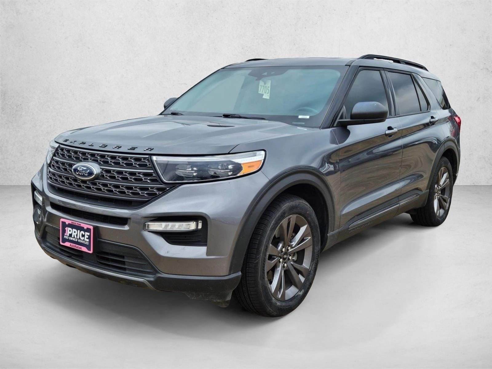 2021 Ford Explorer XLT's photo
