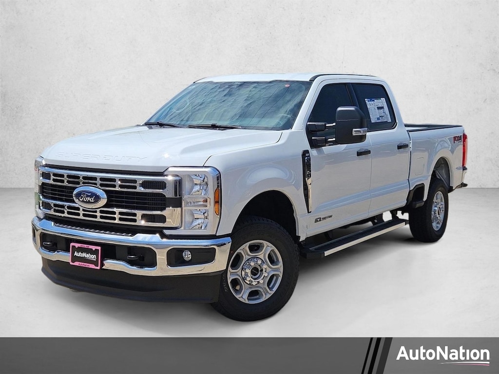 New 2026 Ford F-250 XLT Truck Crew Cab