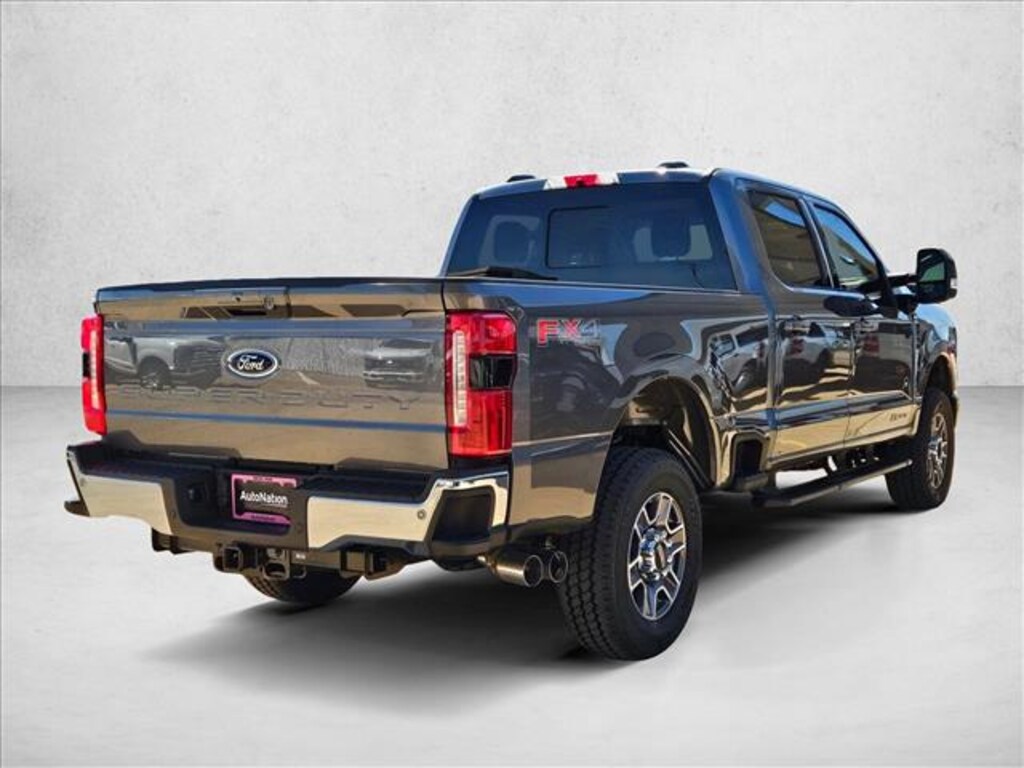 New 2026 Ford F-250 LARIAT Truck Crew Cab