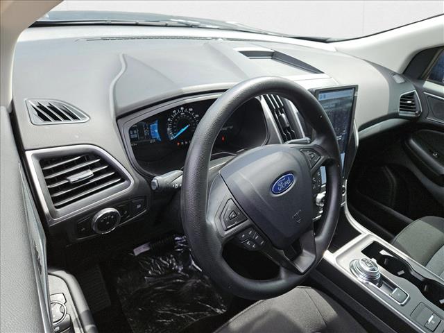 2024 Ford Edge SE photo 4