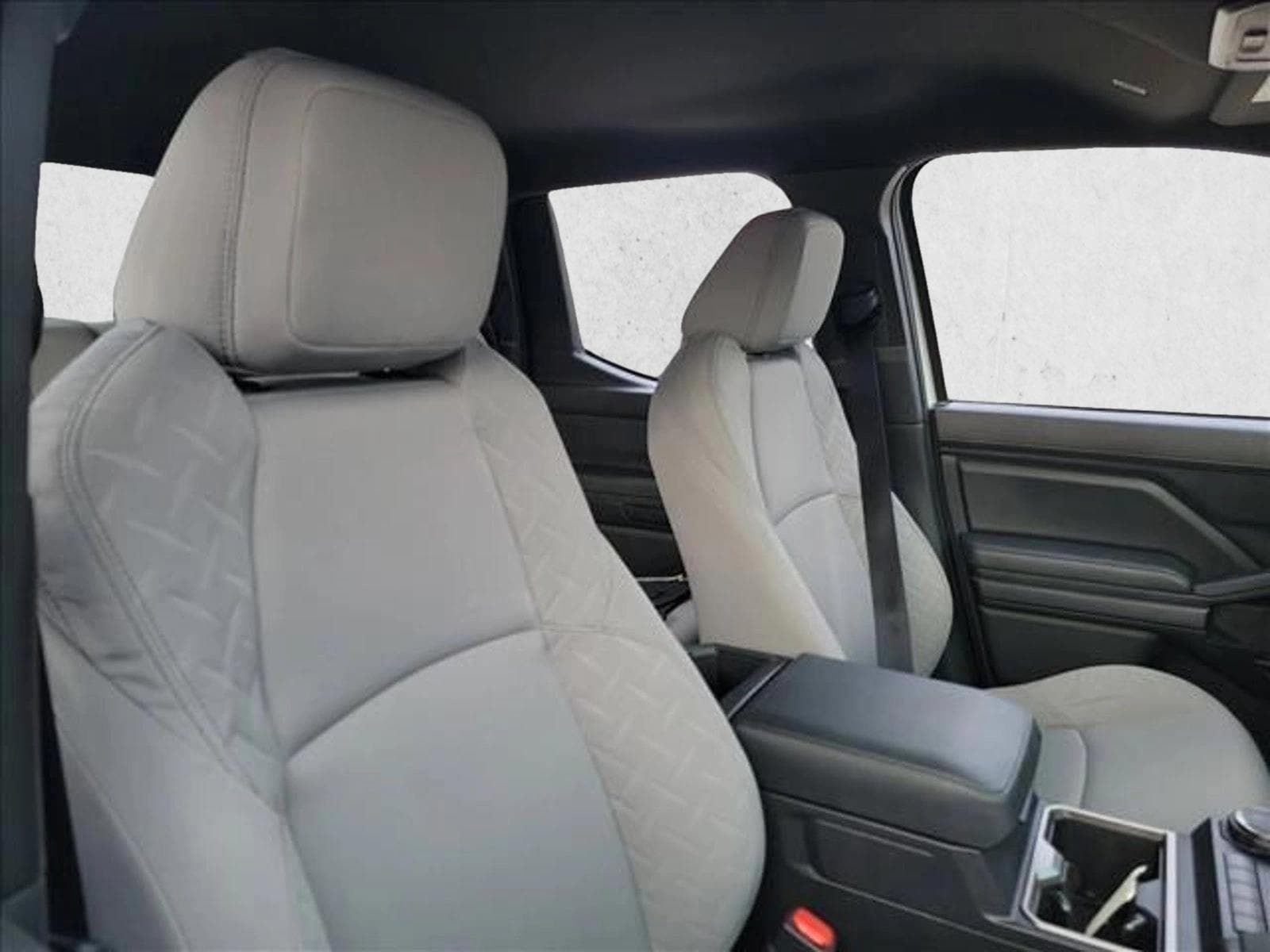 2024 Toyota Tacoma SR5 - Photo 15