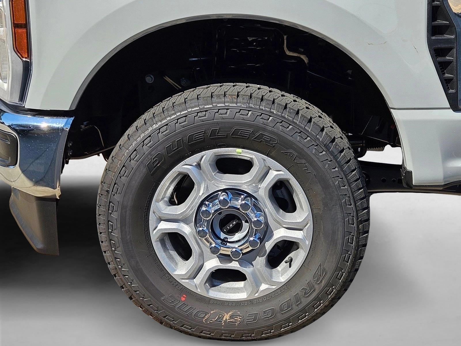 2026 Ford F-250 Super Duty XLT - Photo 10