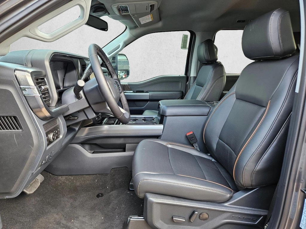 New 2026 Ford F-250 LARIAT Truck Crew Cab