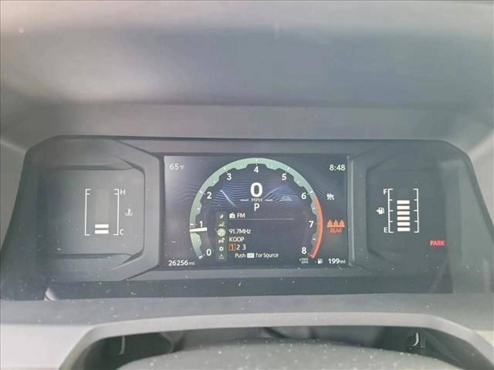 2024 Toyota Tacoma SR5 - Photo 18