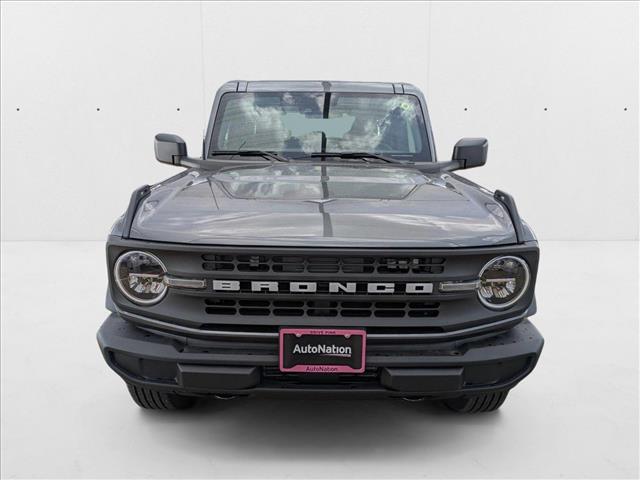 2025 Ford Bronco Base photo 2