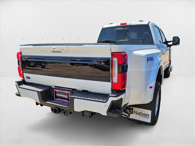 2026 Ford F-350 Platinum photo 2