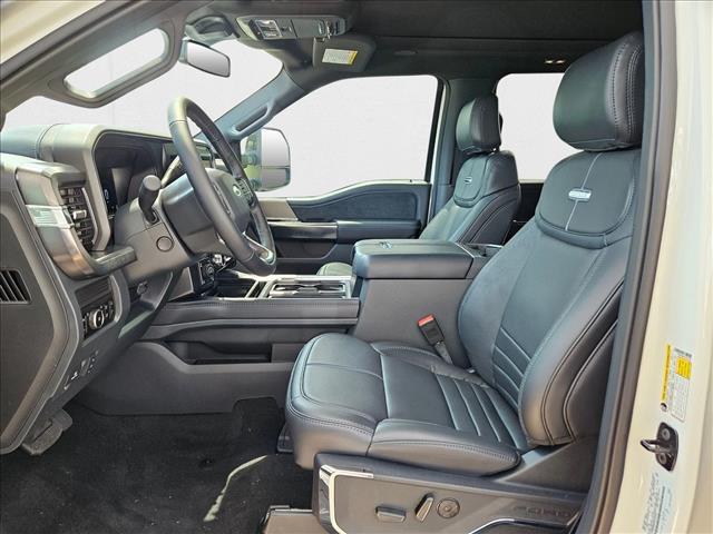 2026 Ford F-250 Platinum photo 4