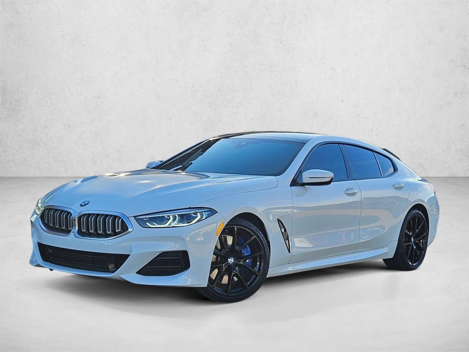 2024 BMW 8 Series 840i's photo