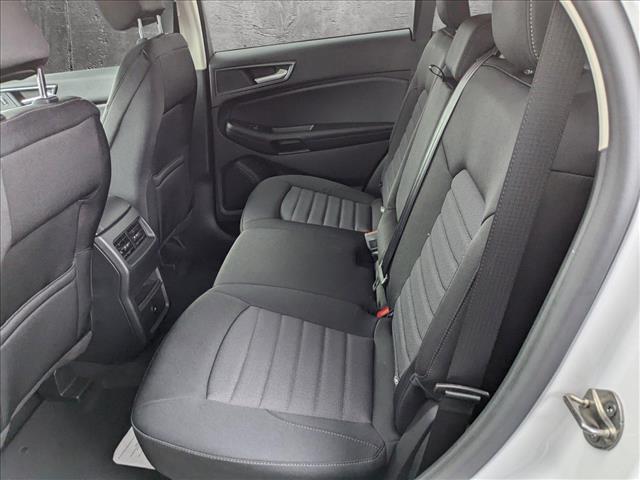 2024 Ford Edge SE photo 4