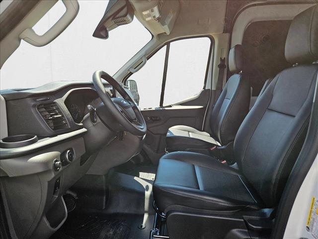 2025 Ford Transit photo 3