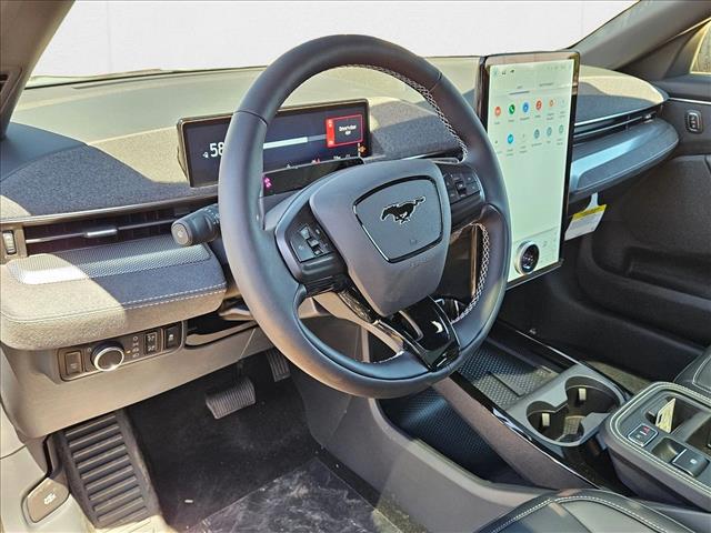 2025 Ford Mustang Mach-E GT photo 3