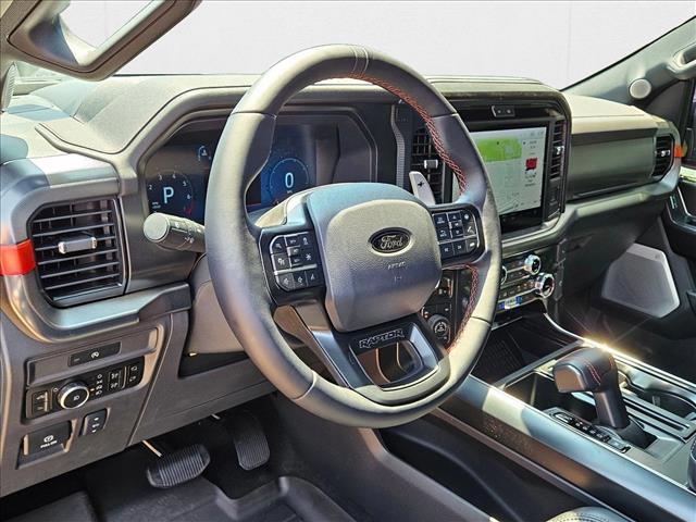 2025 Ford F-150 Raptor photo 3