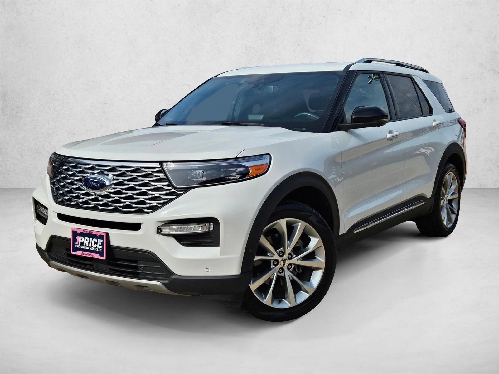 2021 Ford Explorer Platinum's photo