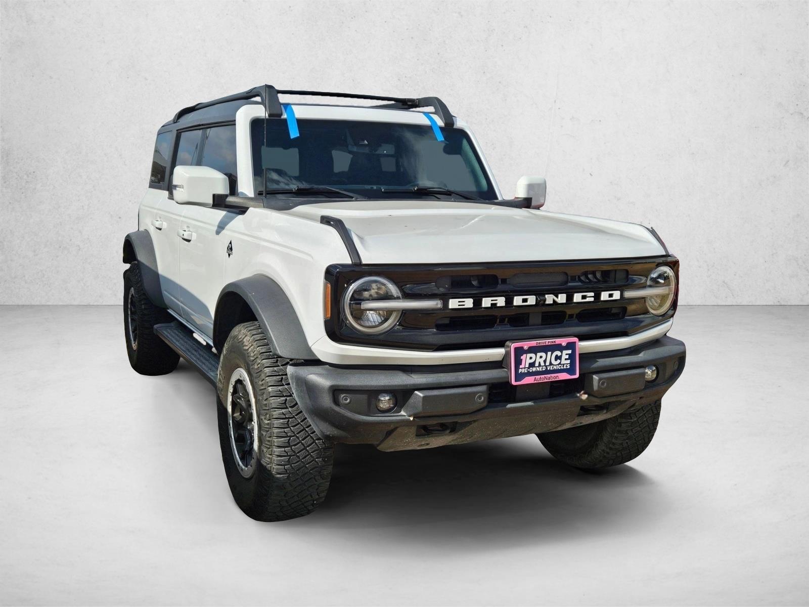 2023 Ford Bronco Outer Banks photo 3