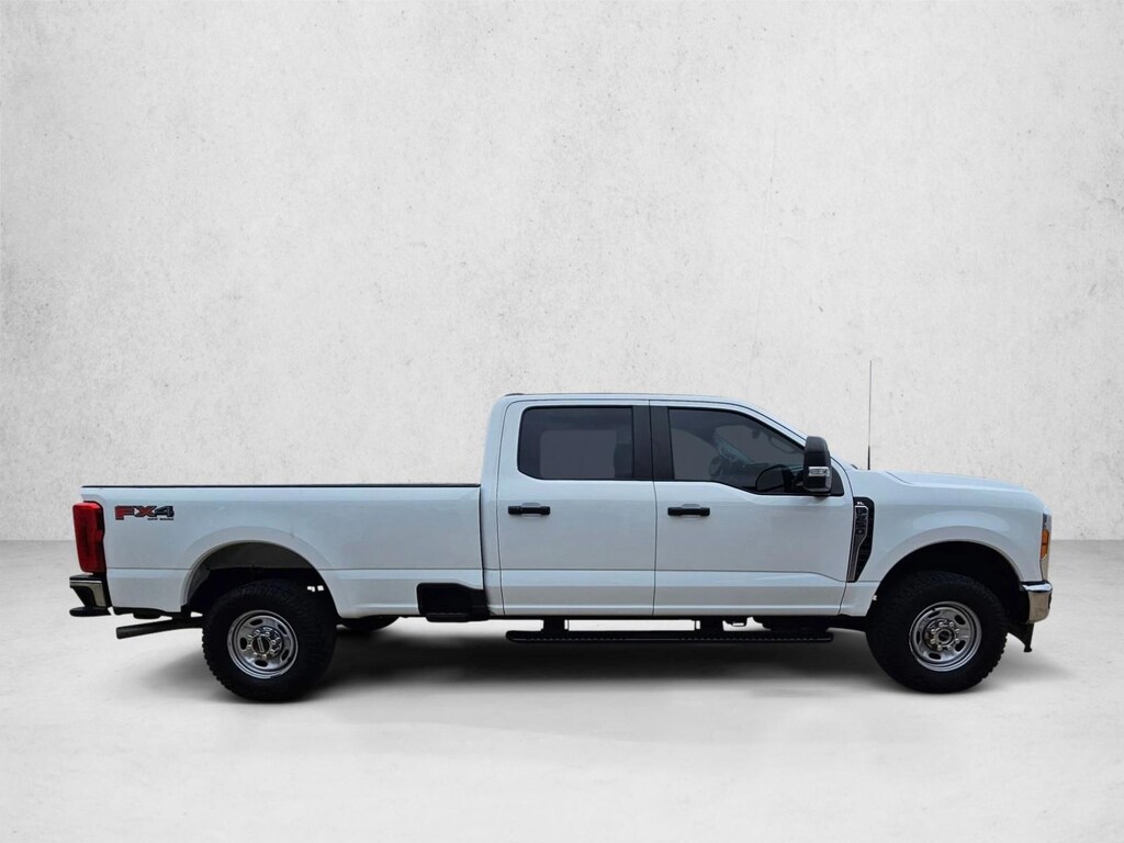 Used 2023 Ford F-250 XL Truck Crew Cab