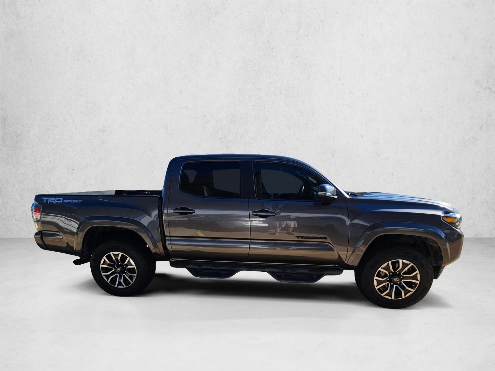 2021 Toyota Tacoma TRD Sport photo 4