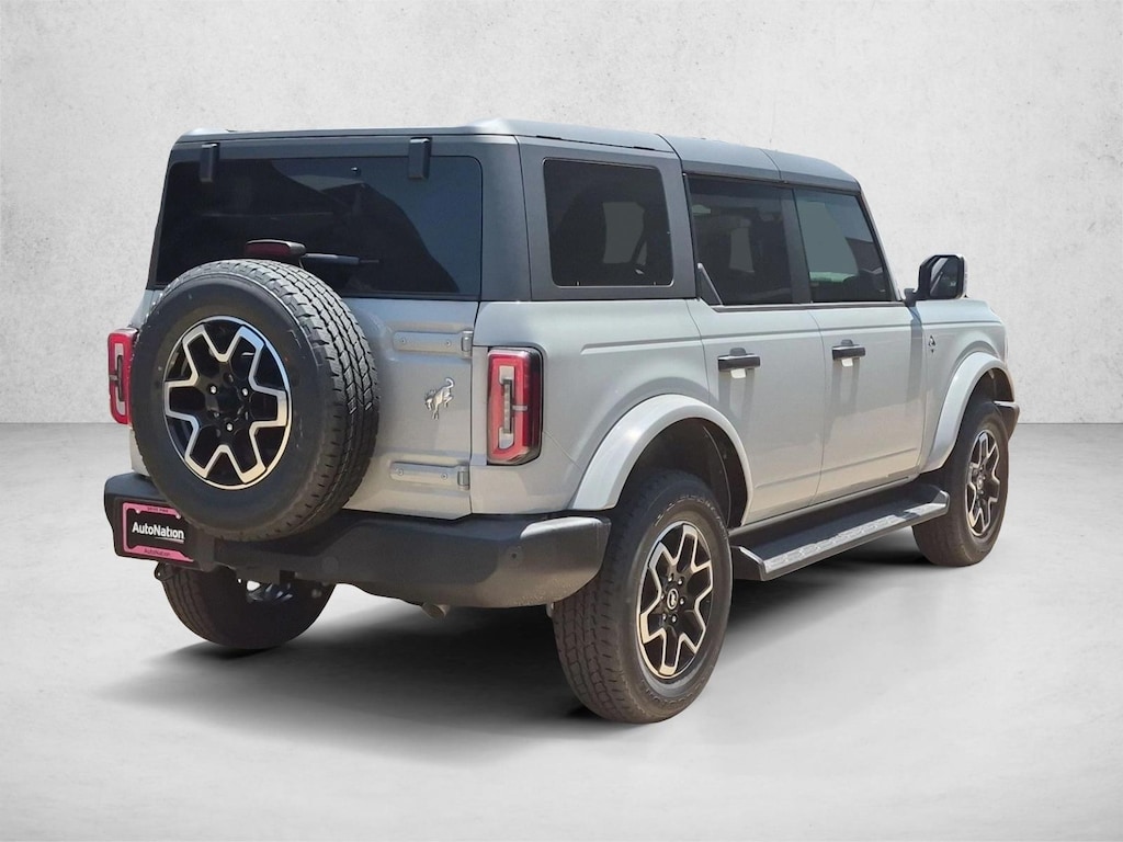 New 2026 Ford Bronco Outer Banks SUV