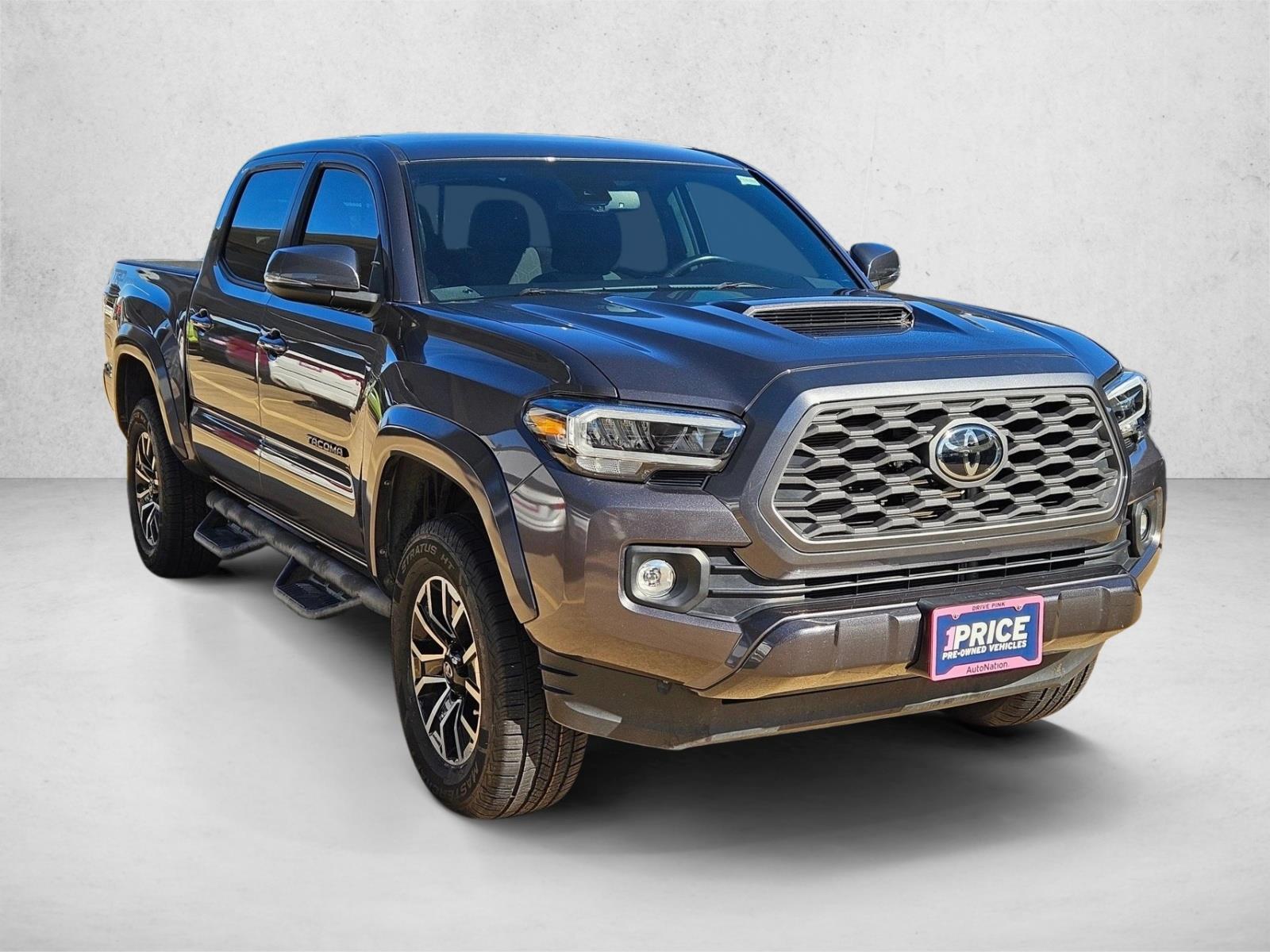 2021 Toyota Tacoma TRD Sport photo 3
