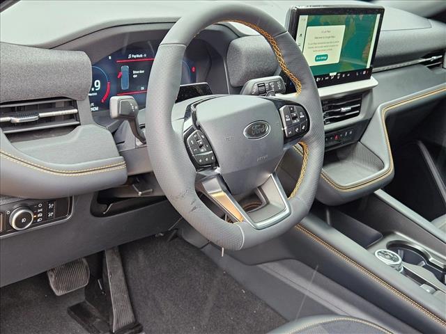 2026 Ford Explorer photo 3