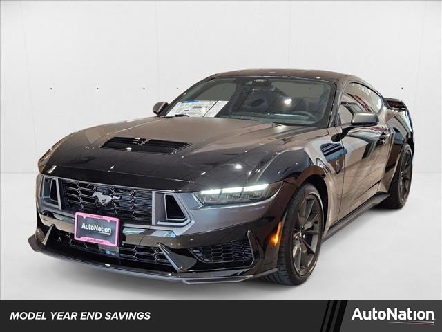 2025 Ford Mustang Dark Horse's photo