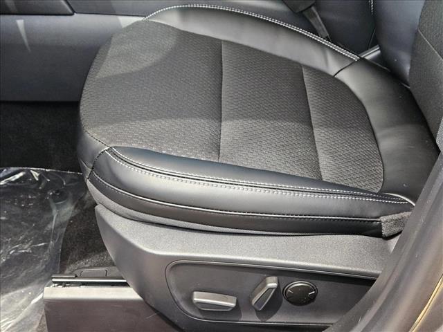 2025 Ford Escape photo 4