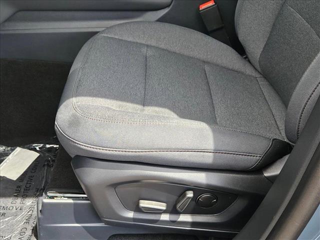 2025 Ford Explorer photo 4