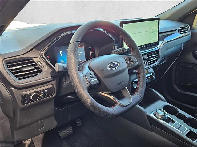 2026 Ford Escape ST-Line photo 3