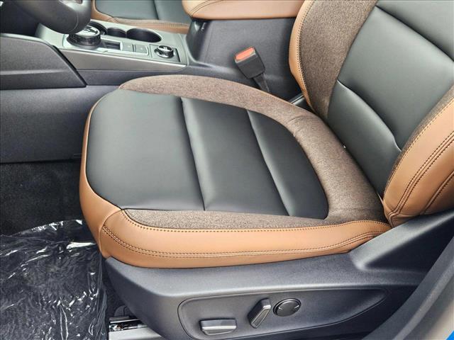 2025 Ford Bronco Sport Outer Banks photo 4