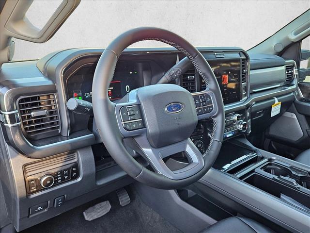 2026 Ford F-250 Lariat photo 3