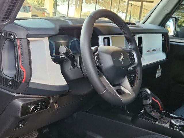 2025 Ford Bronco Heritage First Edition photo 4