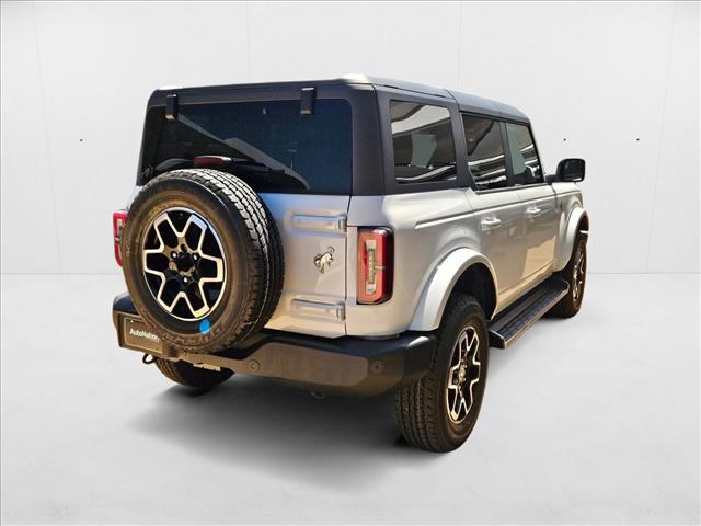 2025 Ford Bronco Outer Banks photo 2