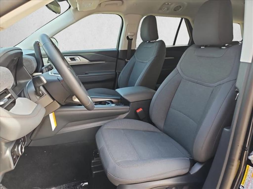 New 2026 Ford Explorer Active w/200A Pkg SUV