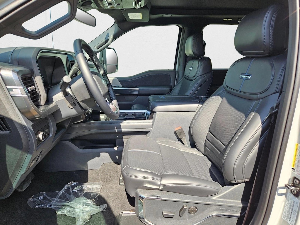 New 2026 Ford F-350 Platinum Truck Crew Cab