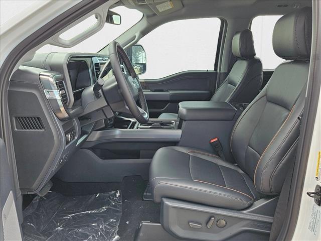 2026 Ford F-250 Lariat photo 4