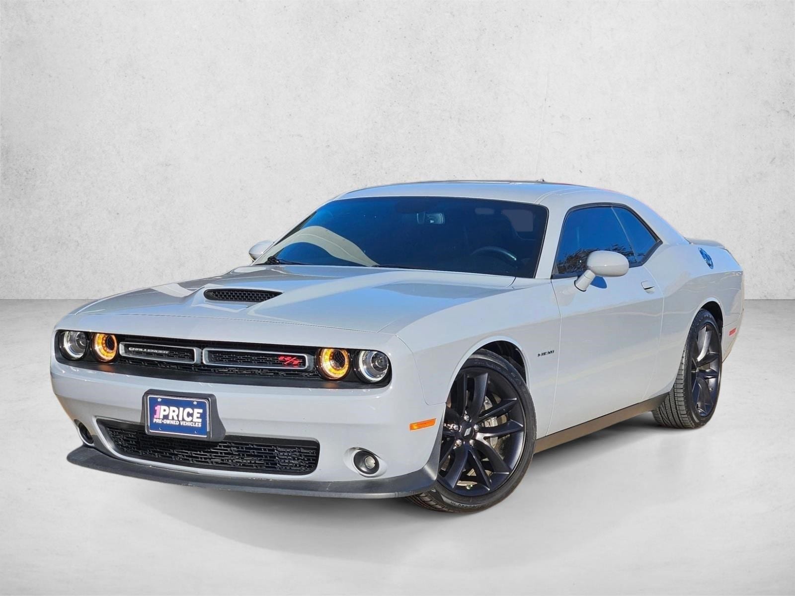 2022 Dodge Challenger R/T's photo