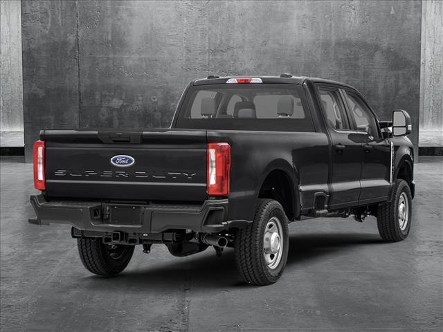 2025 Ford F-350 Lariat photo 2