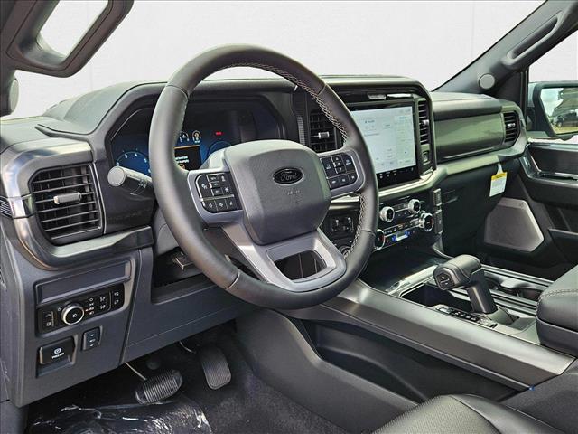 2025 Ford F-150 Lariat photo 3