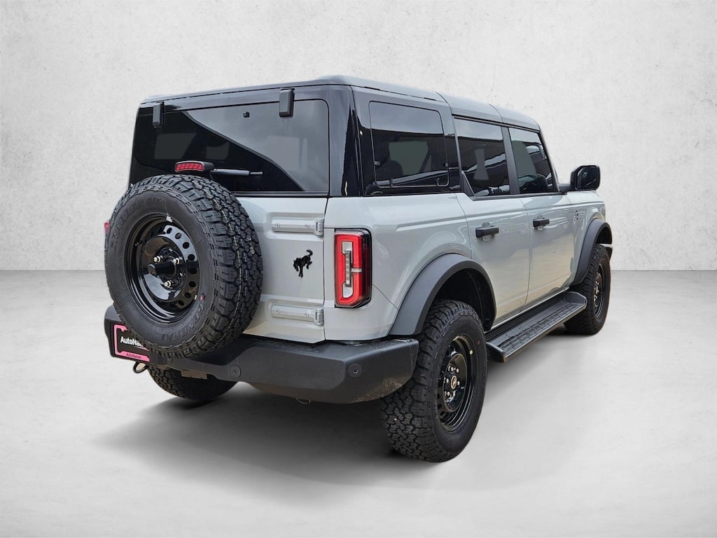 New 2026 Ford Bronco Outer Banks SUV