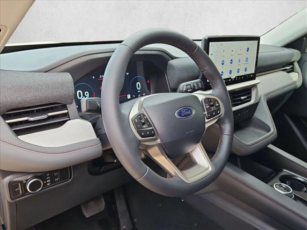 New 2026 Ford Explorer Active w/200A Pkg SUV