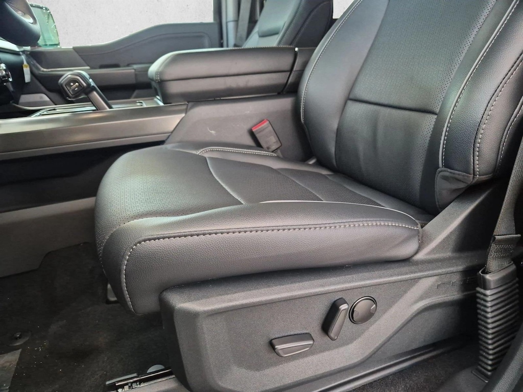 New 2026 Ford F-150 LARIAT Truck SuperCrew Cab