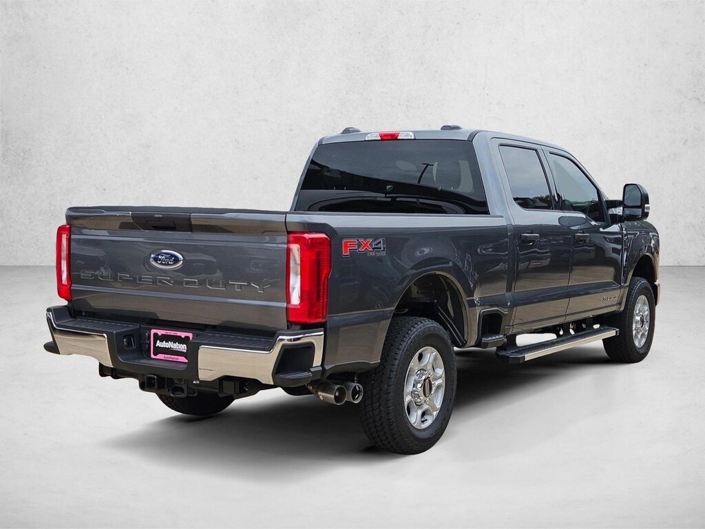 New 2026 Ford F-250 XLT Truck Crew Cab