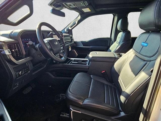 2026 Ford F-350 Platinum photo 4