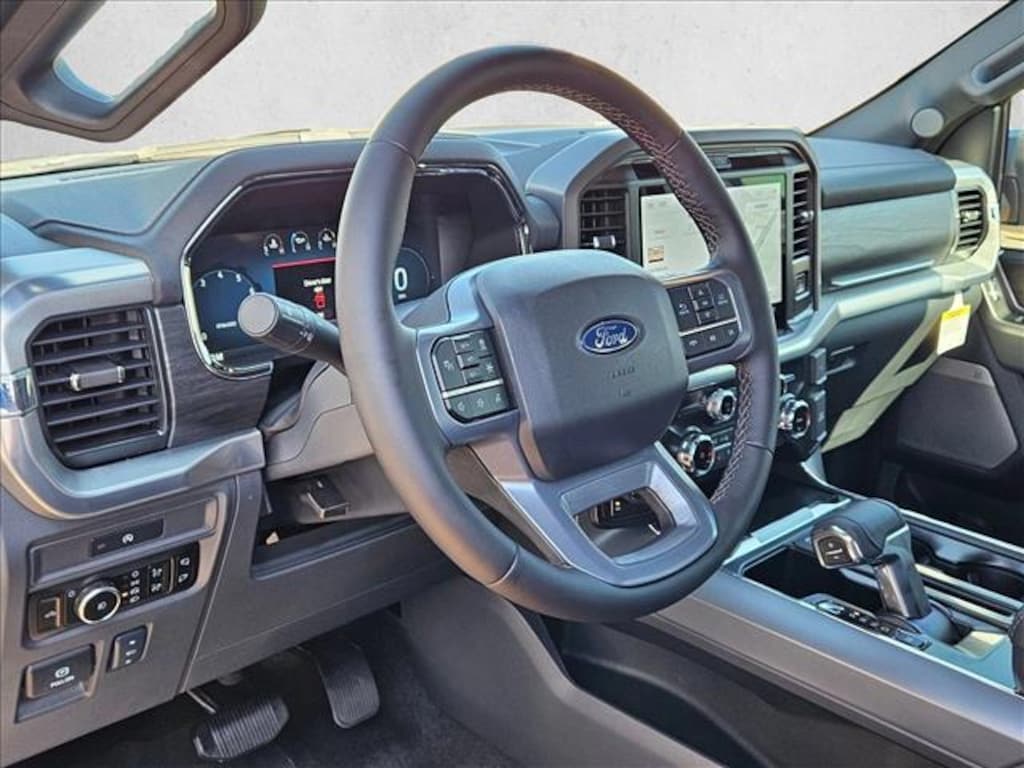 New 2025 Ford F-150 LARIAT Truck SuperCrew Cab