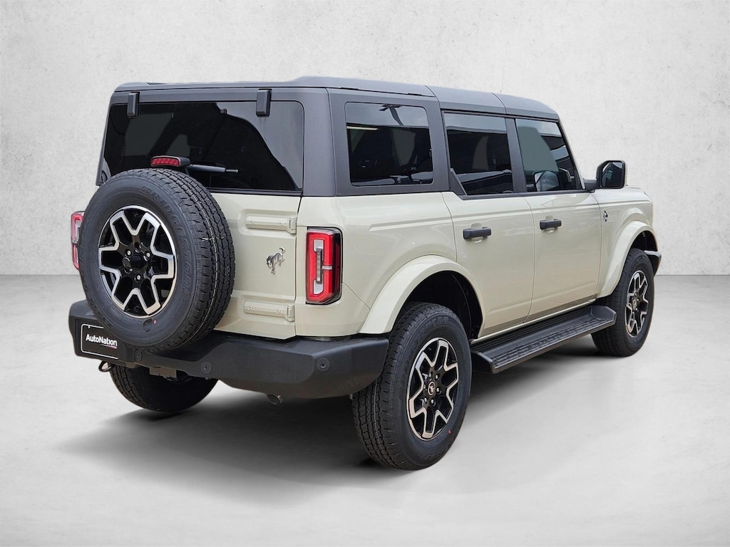 New 2026 Ford Bronco Outer Banks SUV